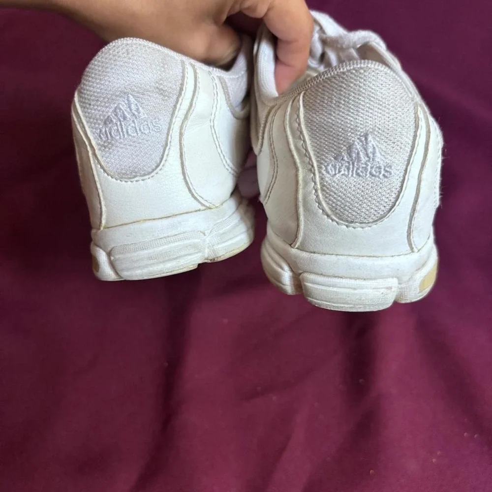 Adidas White & Gold Sneakers Womens Size 9.5 Athletic Training Shoes